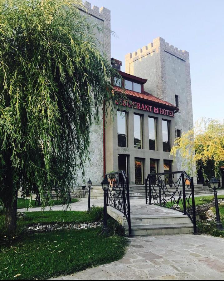 Hotel Ananuri Exterior photo